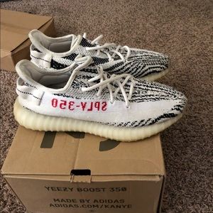 Yeezy 350 v2 Zebra. Size 8.5